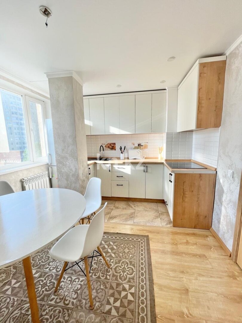 Аренда 2-комнатной квартиры, 60 м² в Астане