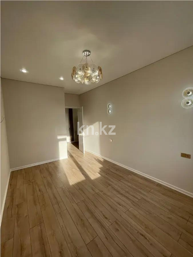 Продажа 4-комнатной квартиры, 90 м², пр. Туран, дом  52/2 в Астане - фото 5