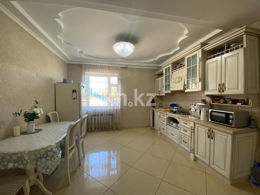 Продажа 6-комнатного дома, 200 м², ул. Нагорная в Темиртау
