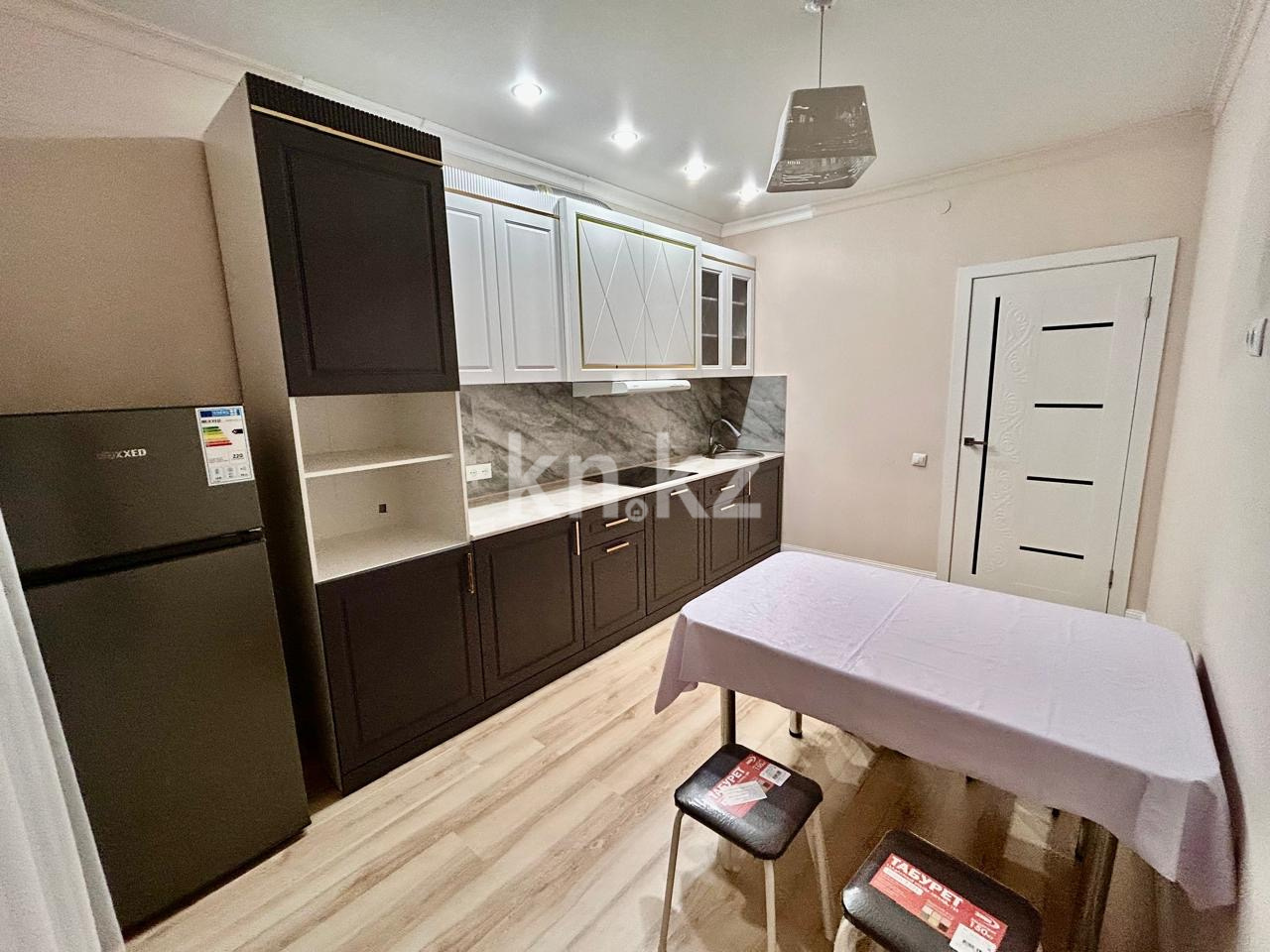 Аренда 1-комнатной квартиры, 40 м² в Астане