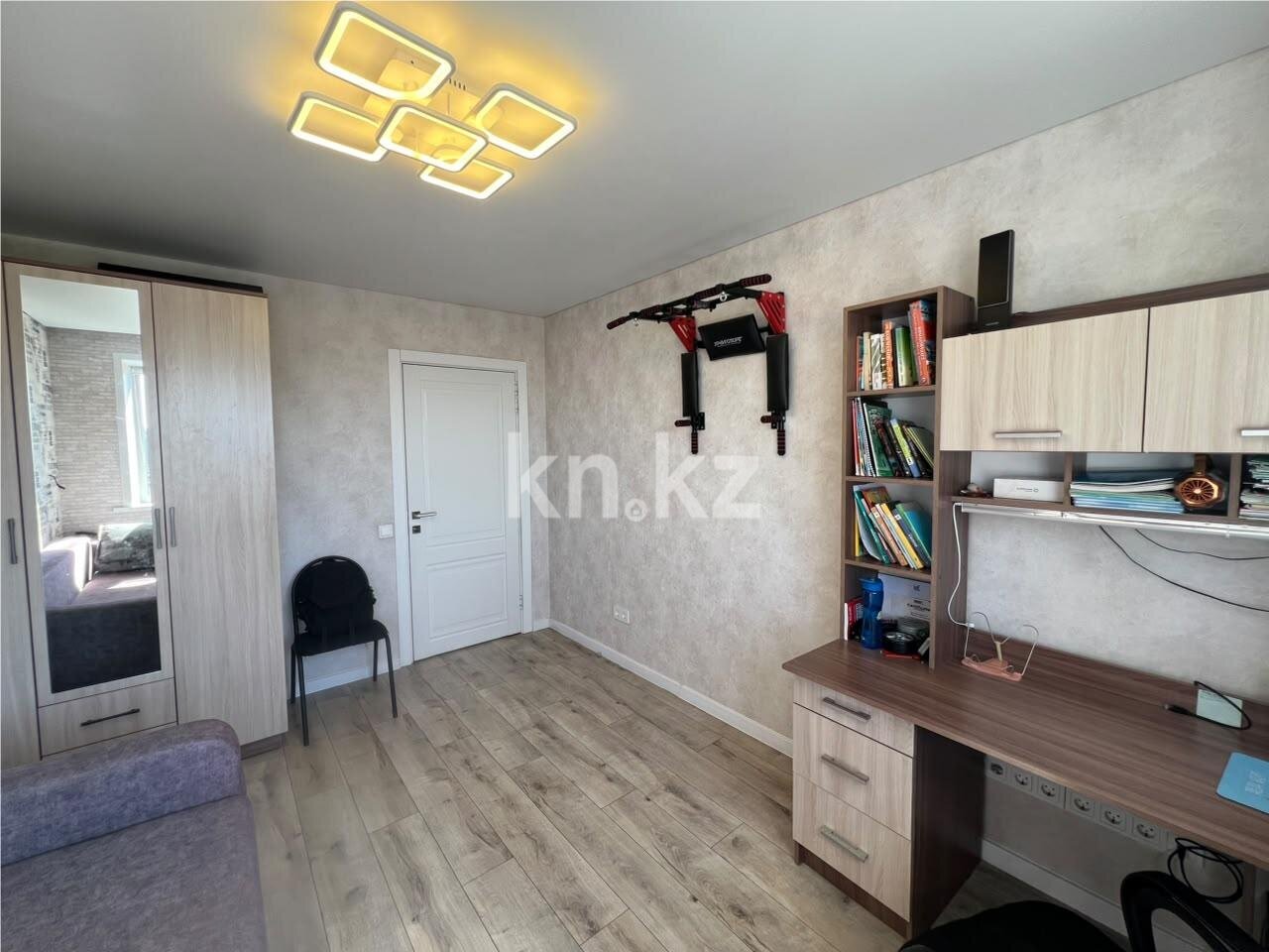 Продажа 4-комнатной квартиры, 85 м² в Караганде - фото 8