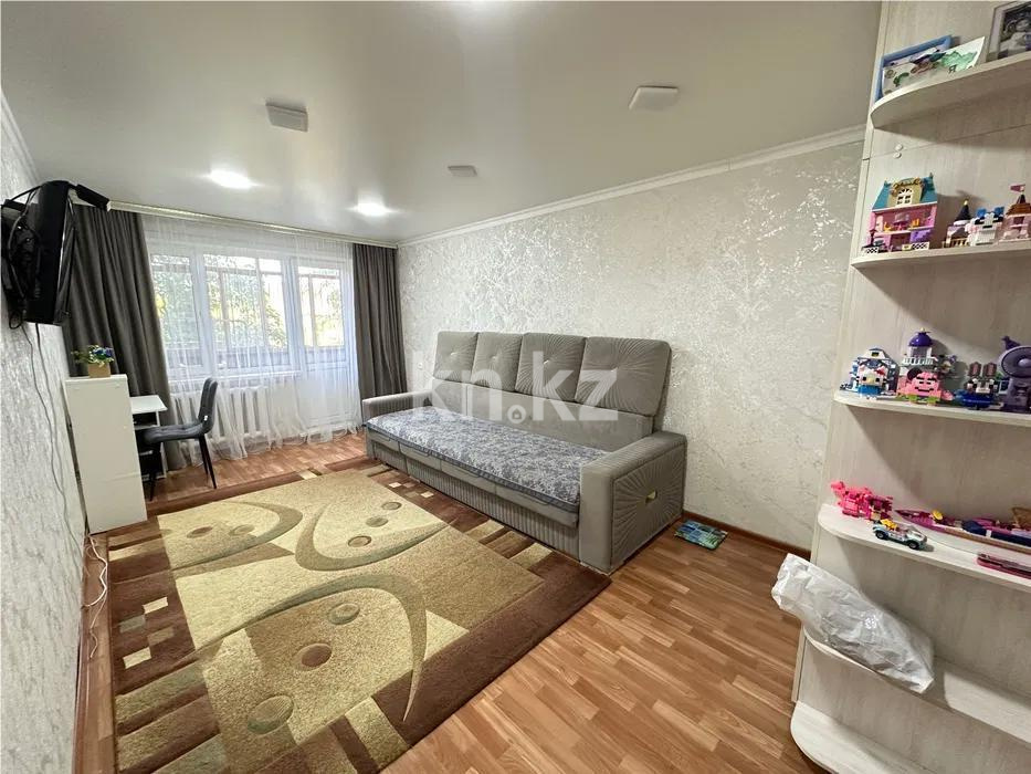 Продажа 2-комнатной квартиры, 44 м², мкр-н 17, дом  39 в Караганде