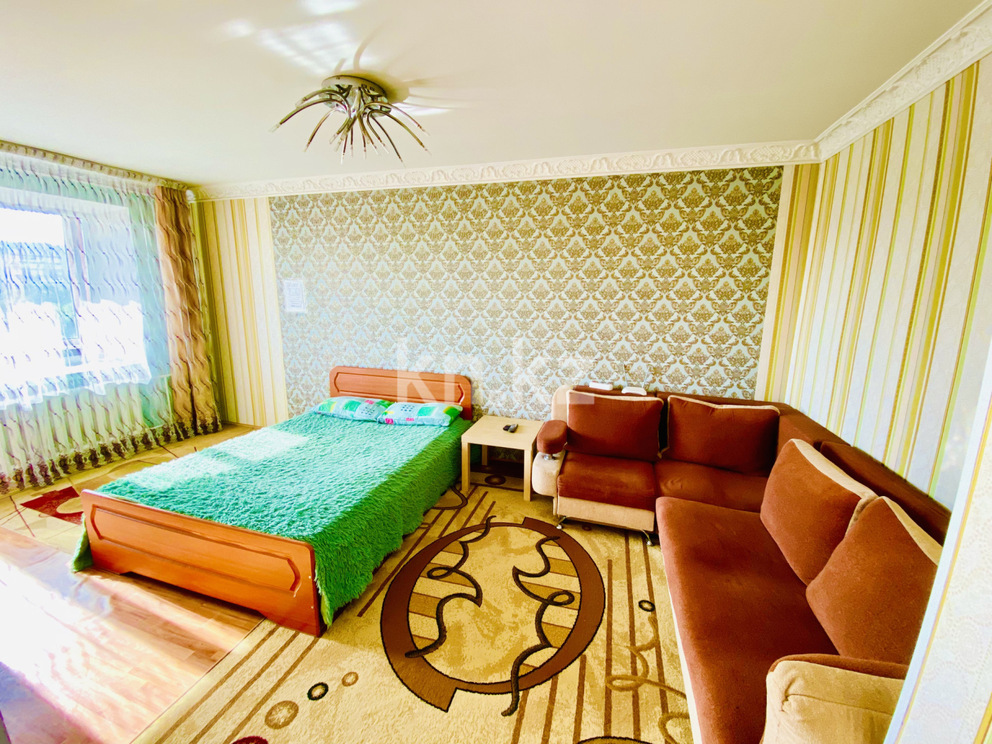 Аренда 1-комнатной квартиры посуточно, 30 м², Абая, дом  5 в Усть-Каменогорске