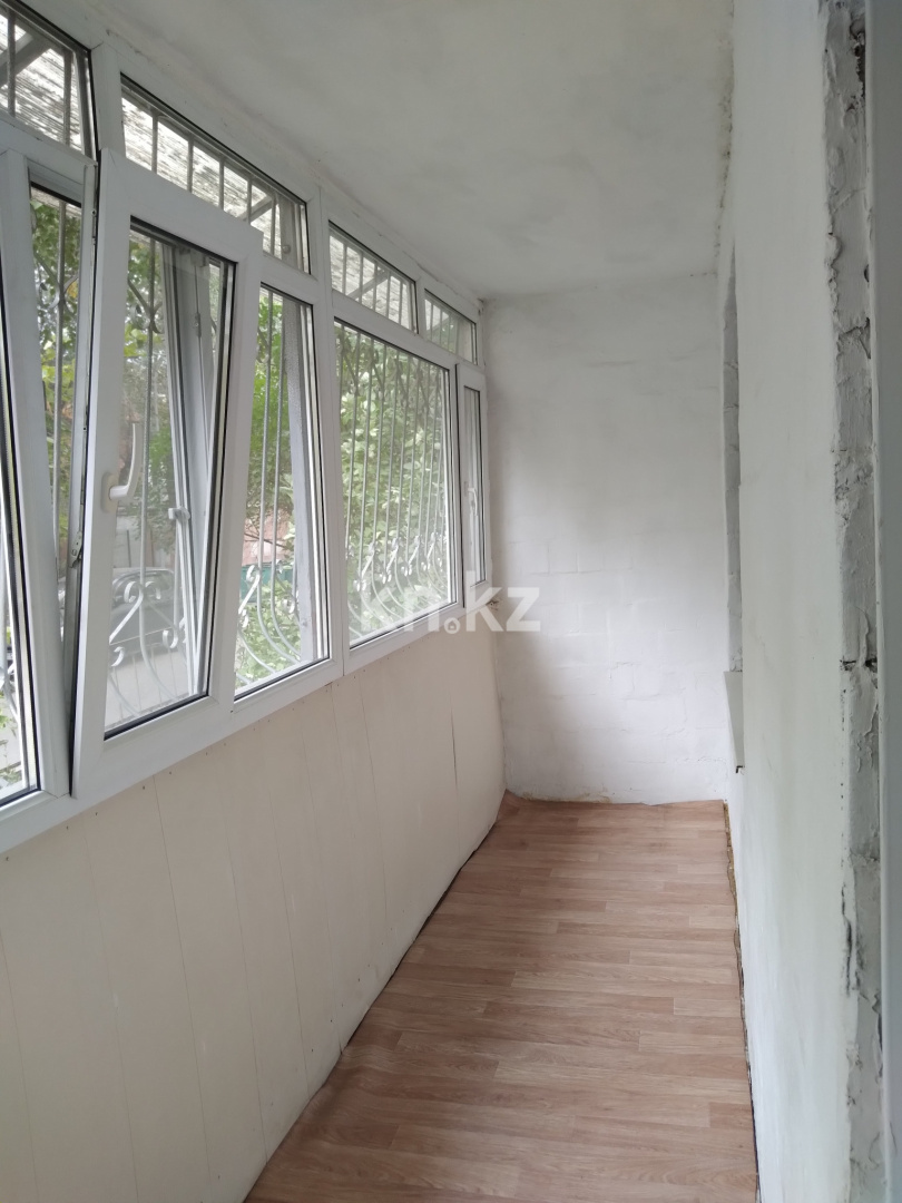 Продажа 4-комнатной квартиры, 76 м², пр. Назарбаева, дом  51 в Караганде - фото 4