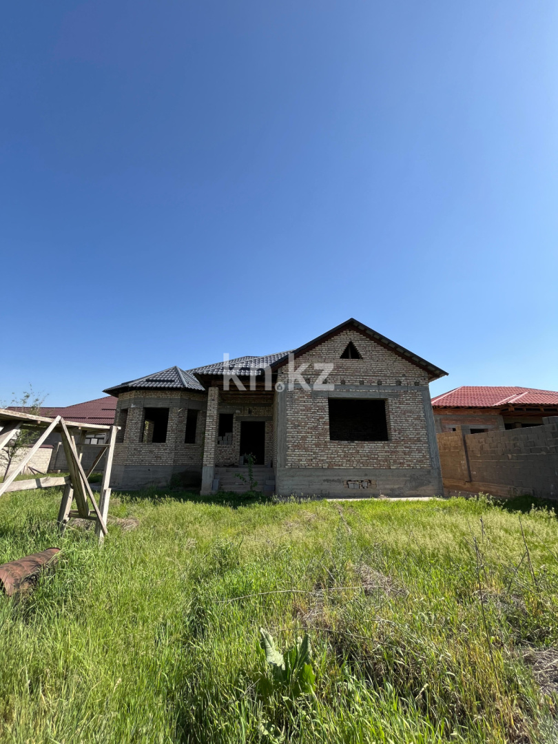 Продажа 6-комнатного дома, 210 м² в Шымкенте