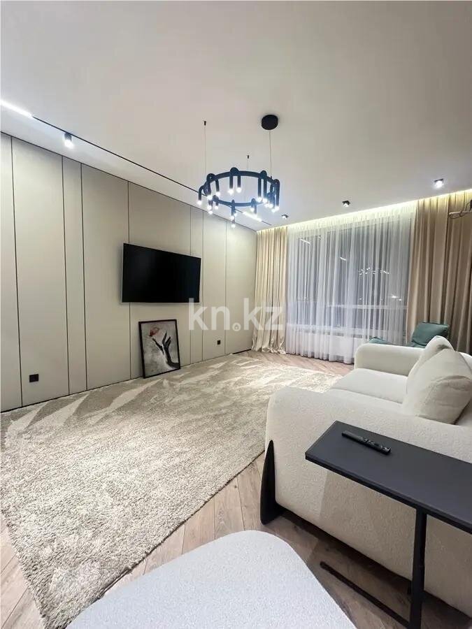 Продажа 4-комнатной квартиры, 128 м² в Астане