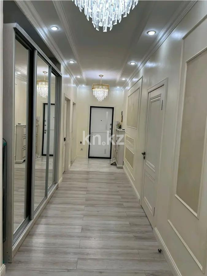Продажа 4-комнатной квартиры, 114 м², ул. Муканова, дом  49/10 в Караганде - фото 10