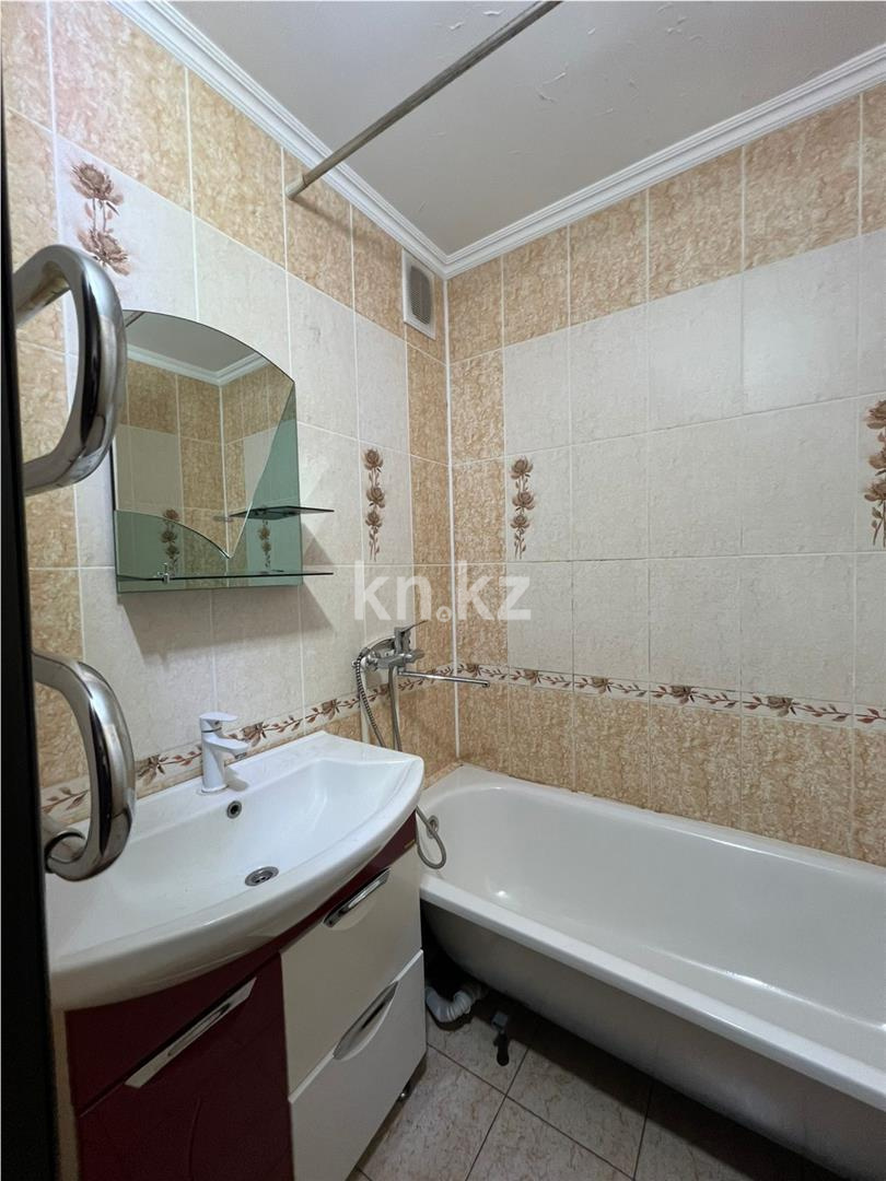 Продажа 2-комнатной квартиры, 54 м², мкр-н Голубые Пруды в Караганде - фото 13