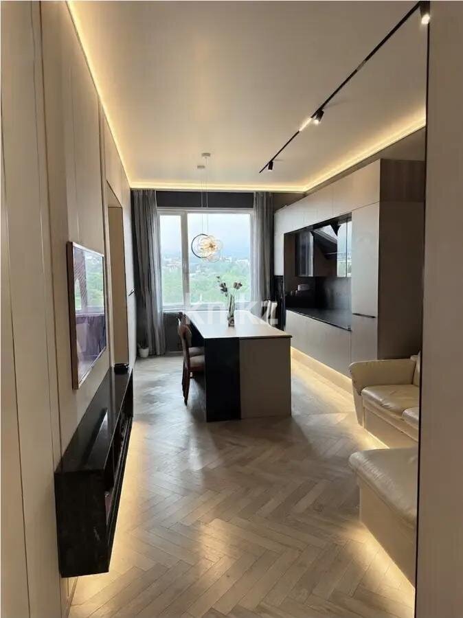 Продажа 4-комнатной квартиры, 142 м² в Алматы