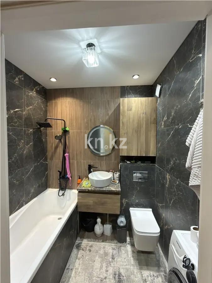 Продажа 2-комнатной квартиры, 52 м², ул. Толе би, дом  285/8 в Алматы - фото 3