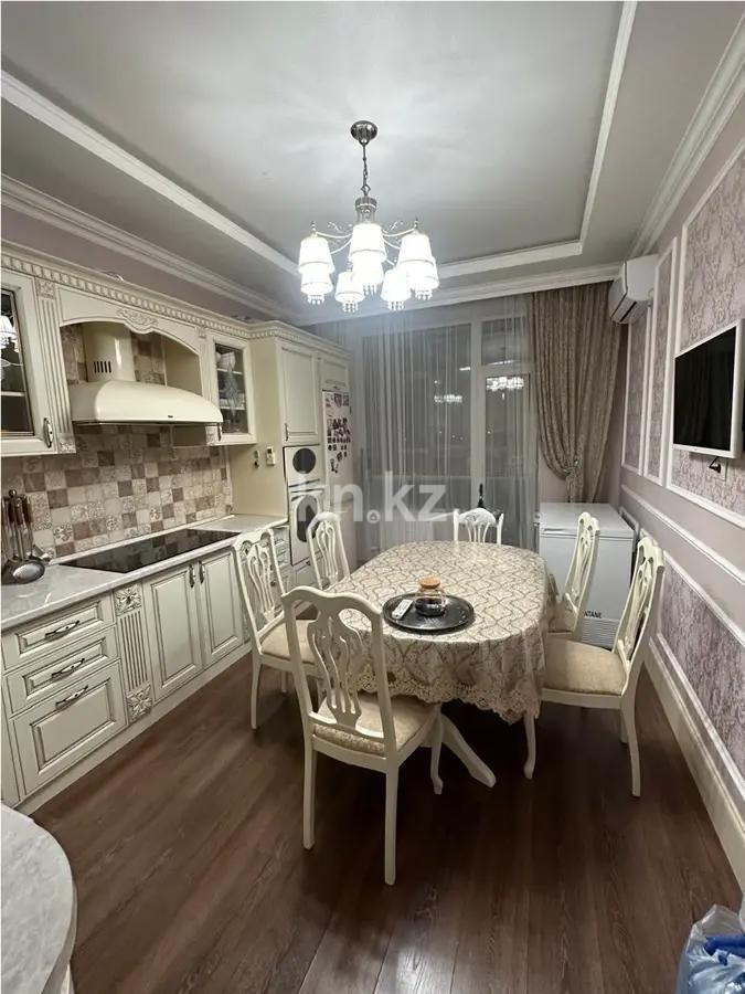 Продажа 3-комнатной квартиры, 114 м², ул. Аманжолова, дом  96/1 в Караганде - фото 4