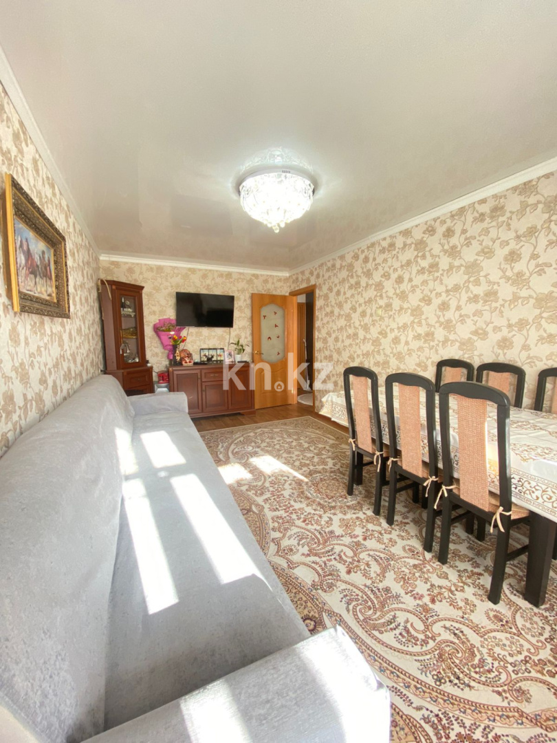 Продажа 3-комнатной квартиры, 63 м², ул. Муканова, дом  10 в Караганде - фото 2