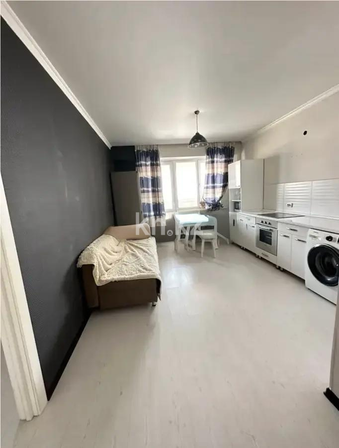 Продажа 2-комнатной квартиры, 49 м², ул. Толе би, дом  298 в Алматы