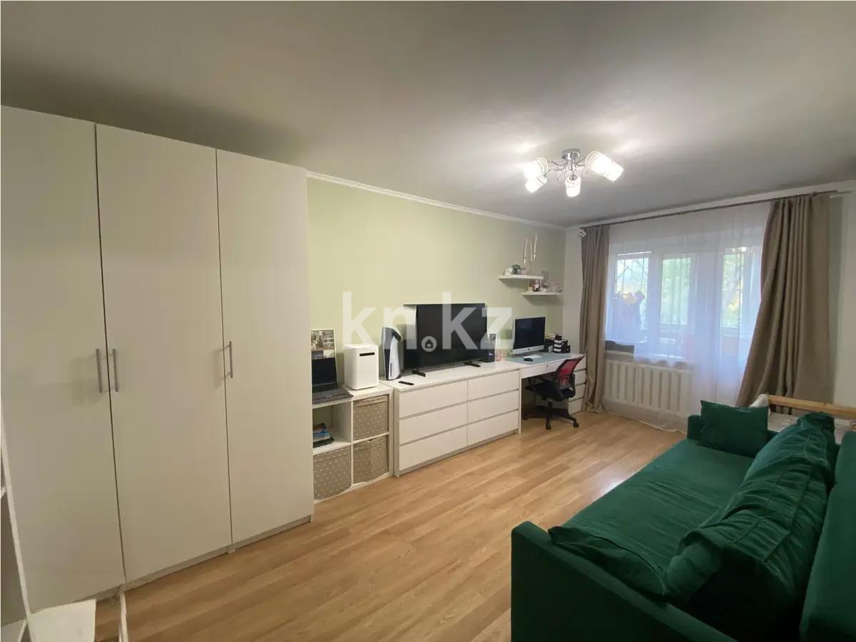 Продажа 1-комнатной квартиры, 30.6 м², 8 мкр., дом  72А в Алматы