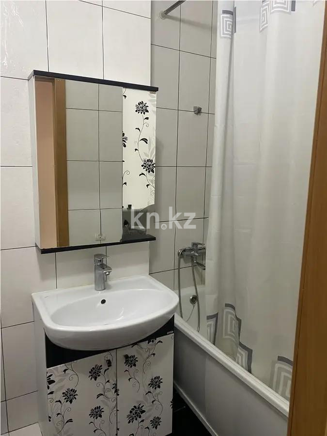 Продажа 1-комнатной квартиры, 39 м², пр. Богенбай батыра, дом  24/1 в Астане - фото 4