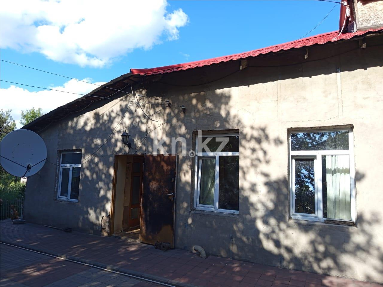 Продажа 5-комнатного дома, 120 м², ул. Панфилова, дом  32/1 в Караганде