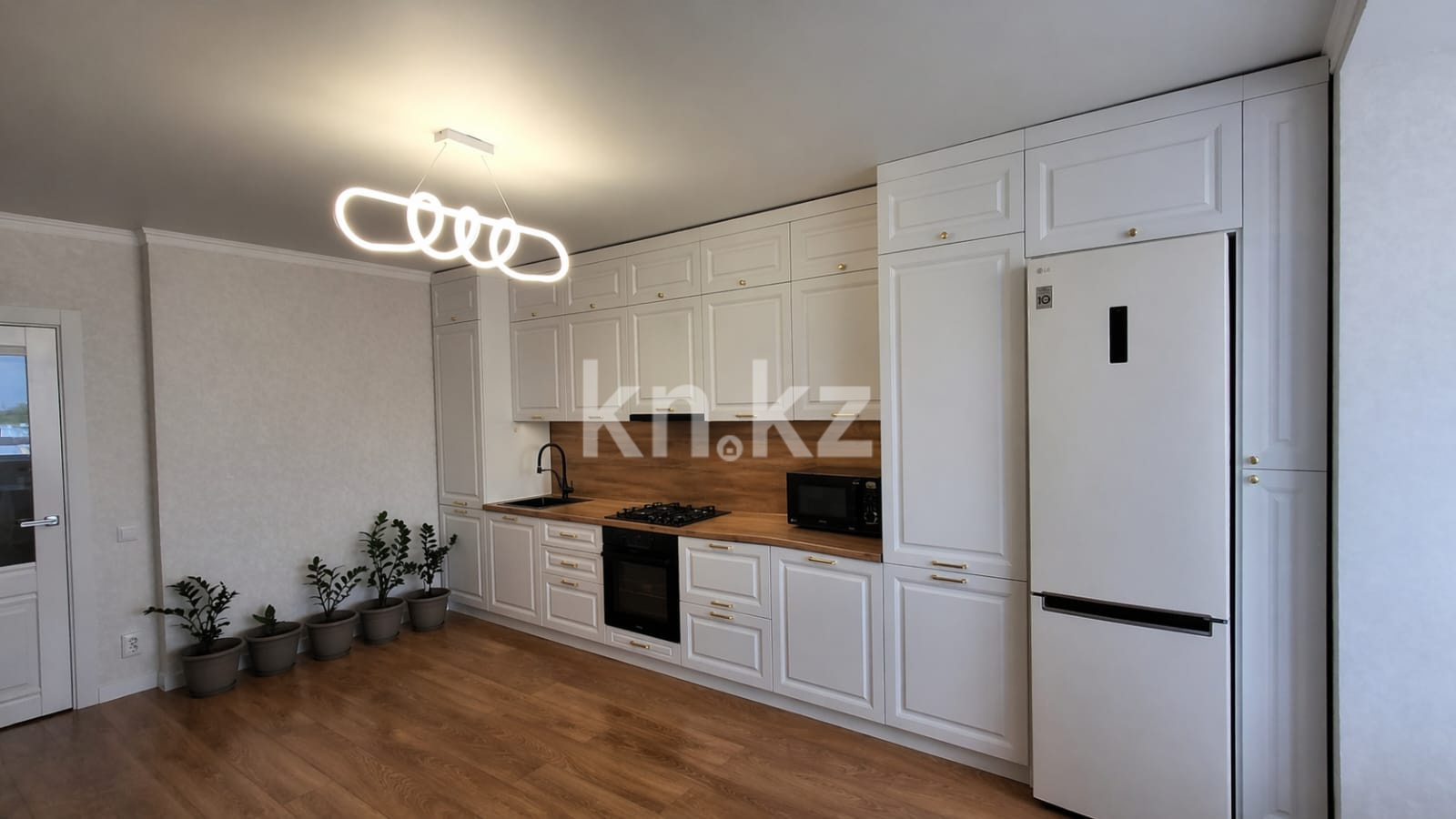 Продажа 2-комнатной квартиры, 81.4 м² в Уральске - фото 14