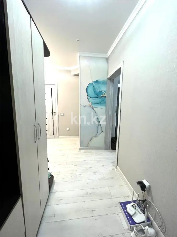 Продажа 2-комнатной квартиры, 62 м², ул. Момышулы, дом  24 в Караганде - фото 4