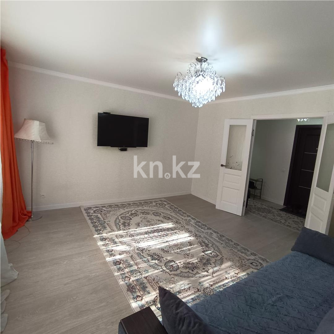 Продажа 1-комнатной квартиры, 42 м², мкр-н Степной-4, дом  17 в Караганде - фото 2