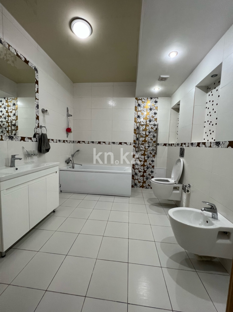 Продажа 7-комнатного дома, 474 м², ул. Комиссарова в Караганде - фото 23