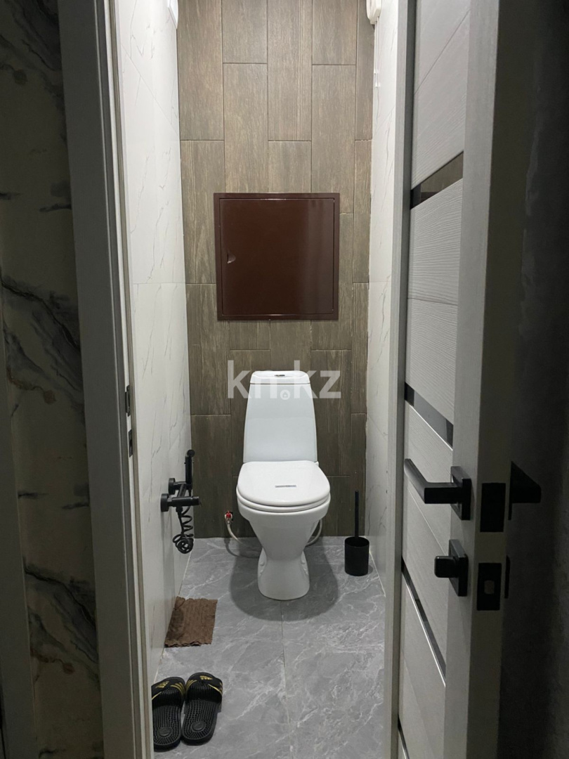 Продажа 3-комнатной квартиры, 63 м², ул. Тюленина в Уральске - фото 12