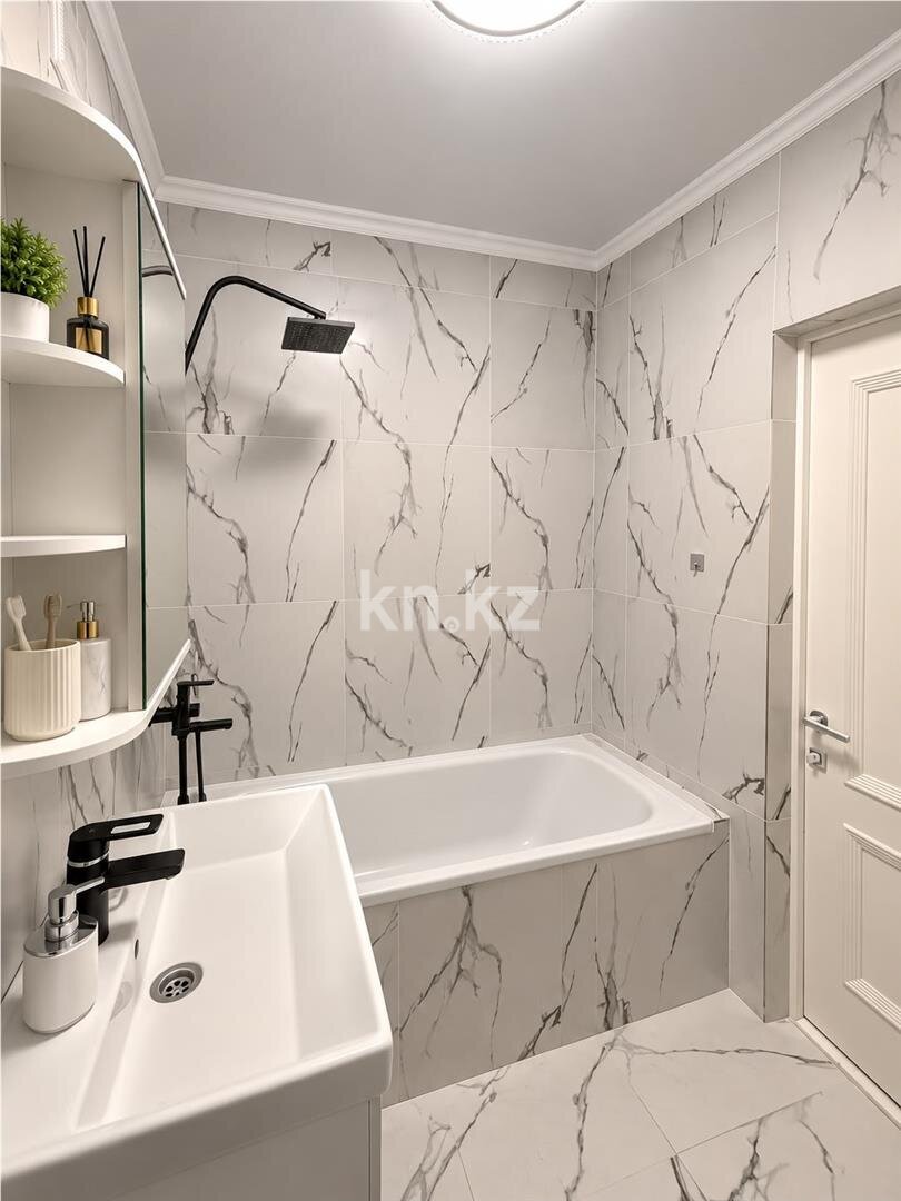 Продажа 2-комнатной квартиры, 65 м² в Караганде - фото 10