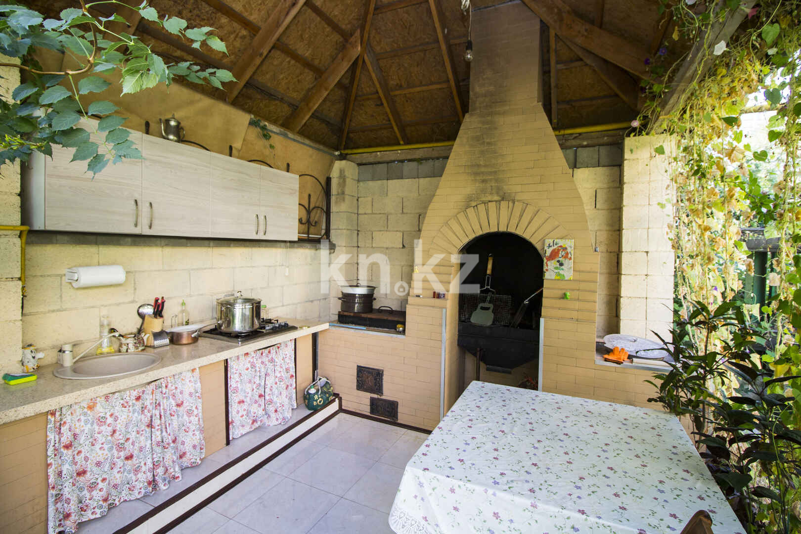 Продажа 6-комнатного дома, 375 м² в Алматы - фото 15