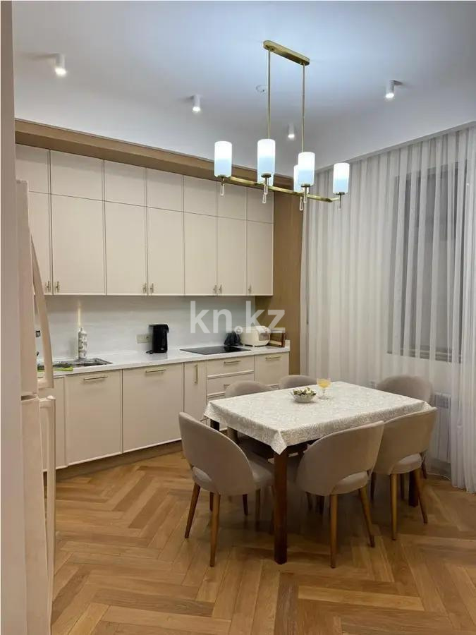 Продажа 4-комнатной квартиры, 214 м², ул. Нажимеденова, дом  2 в Астане - фото 4