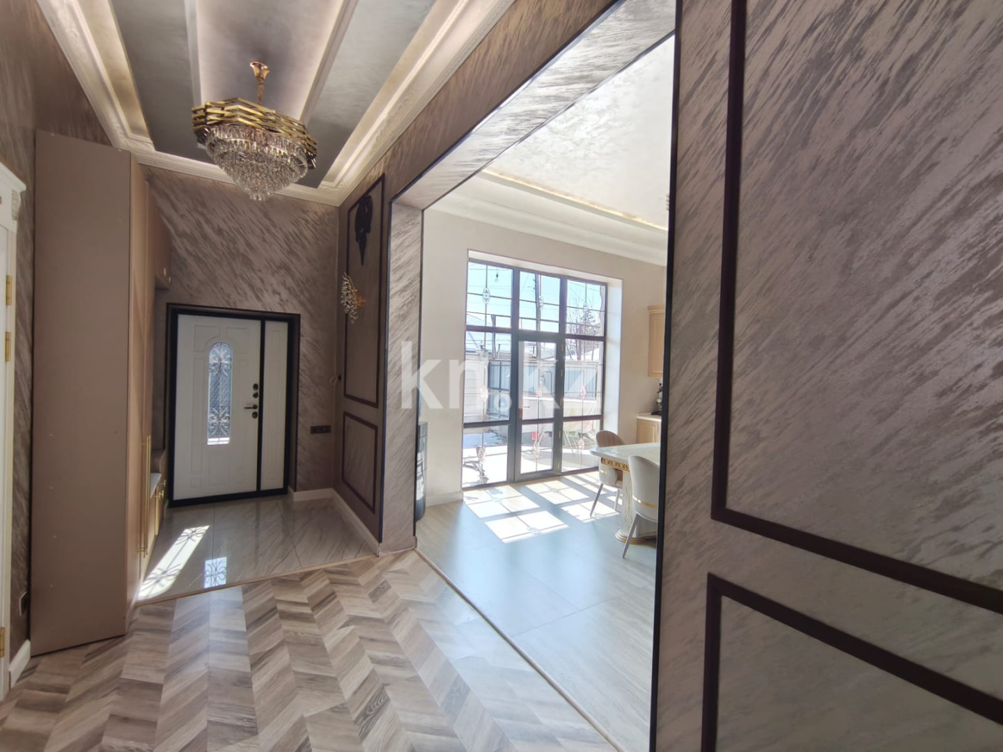 Продажа 5-комнатного дома, 252 м² в Алматы - фото 13