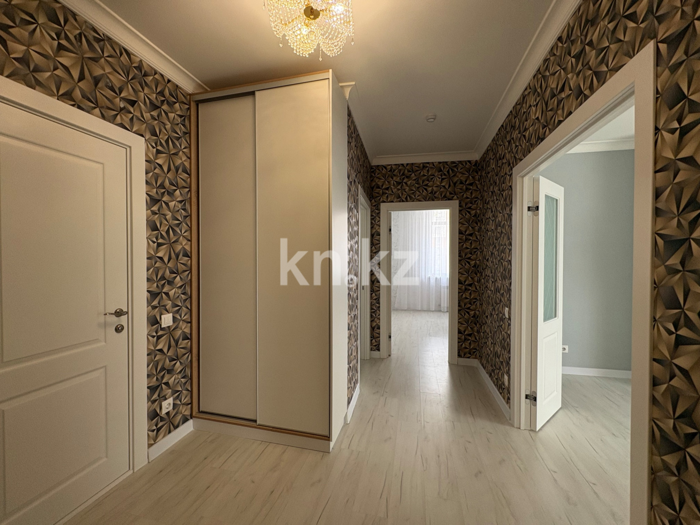 Продажа 2-комнатной квартиры, 72 м² в Астане - фото 2