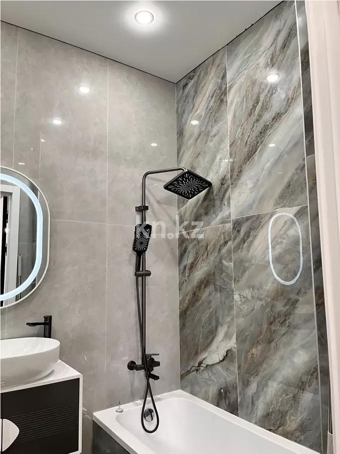 Продажа 2-комнатной квартиры, 68 м², ул. Ашимова, дом  1/5б в Алматы - фото 3