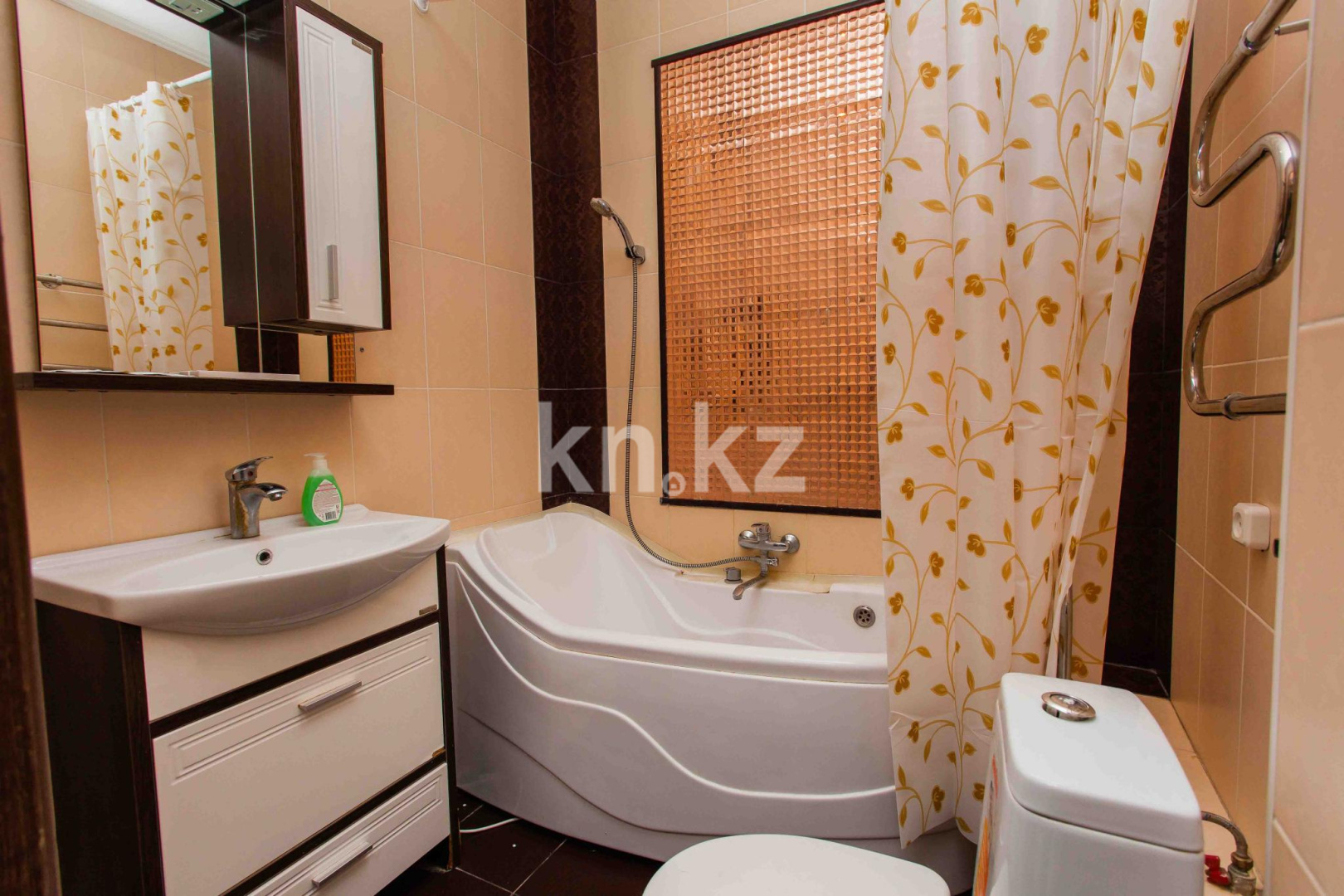 Аренда 2-комнатной квартиры посуточно, 70 м², ул. Сарайшык, дом  5е - ул. Тайбекова в Астане - фото 13