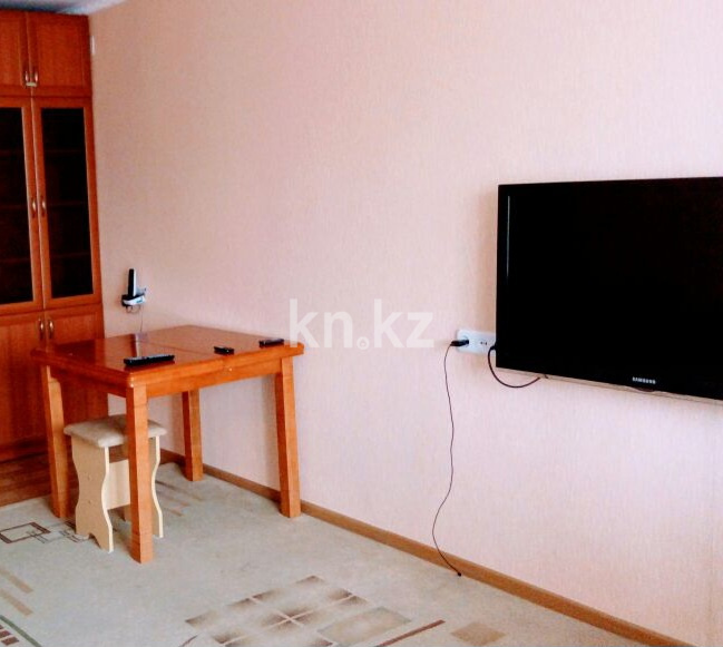 Аренда 2-комнатной квартиры посуточно, 50 м², пр. Н. Абдирова, дом  25 в Караганде - фото 3