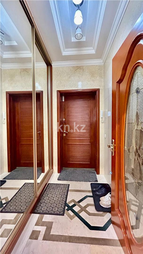 Продажа 4-комнатной квартиры, 181.8 м², ул. Кенесары в Астане - фото 18