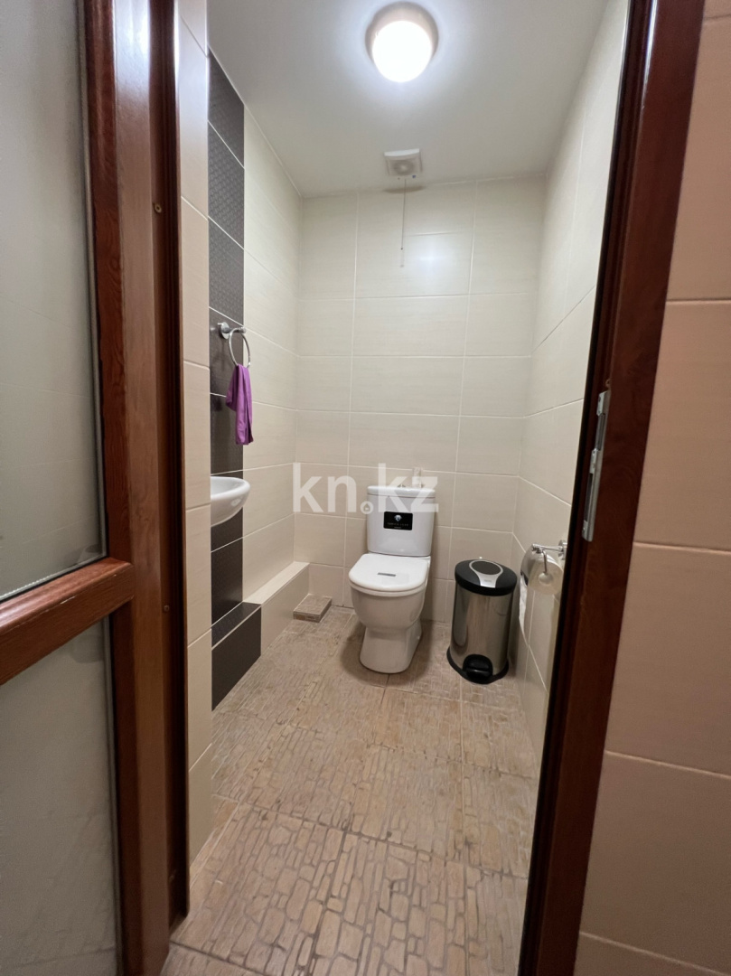 Продажа 7-комнатного дома, 474 м², ул. Комиссарова в Караганде - фото 36