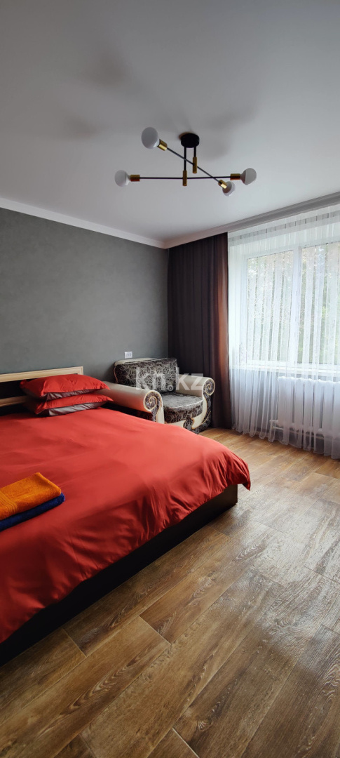 Аренда 1-комнатной квартиры посуточно, 35 м², ул. Гапеева, дом  6 в Караганде