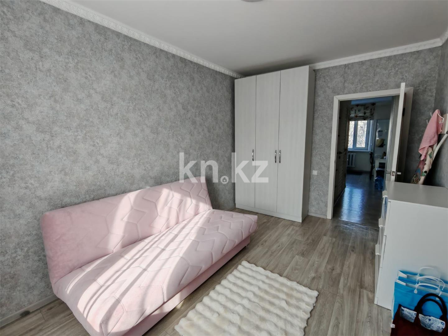 Продажа 3-комнатной квартиры, 63 м², мкр-н Степной-4 в Караганде - фото 4