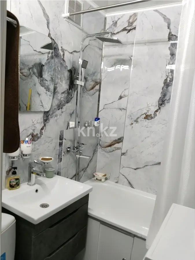 Продажа 3-комнатной квартиры, 40.5 м², пр. Тауелсыздык, дом  16 в Астане - фото 3