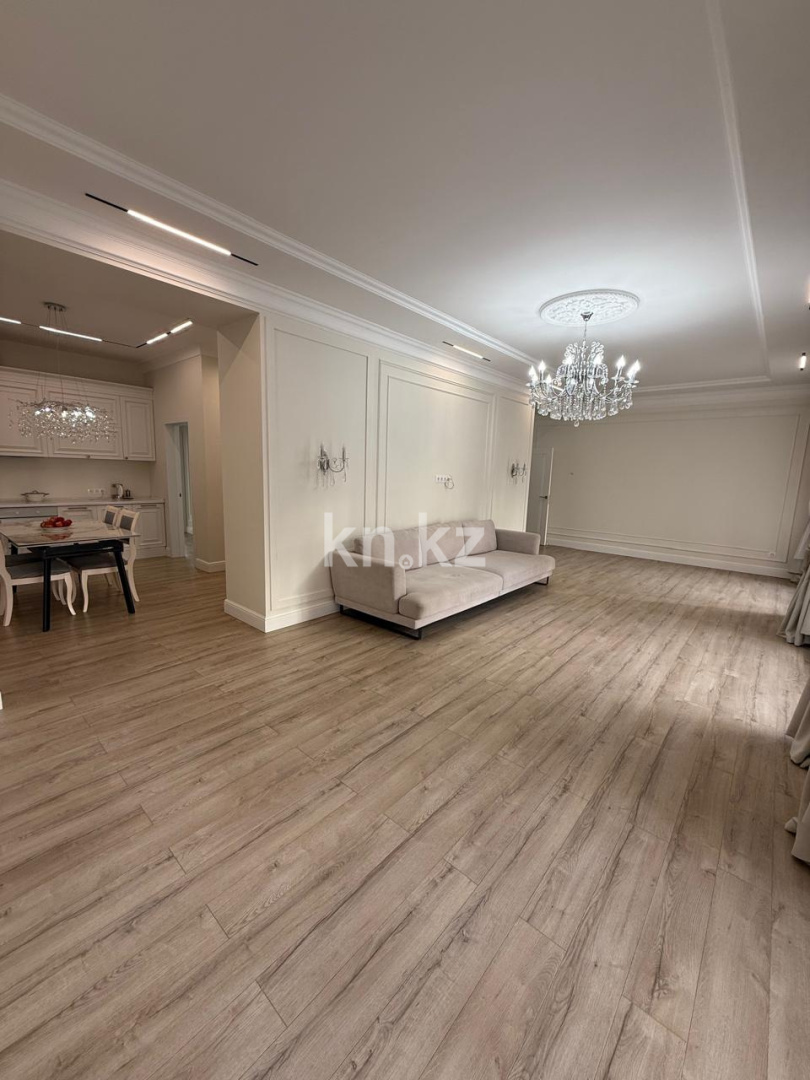 Продажа 4-комнатной квартиры, 140 м², ул. Бокейхана, дом  3б - Керей Жанибек Хандар в Астане - фото 13
