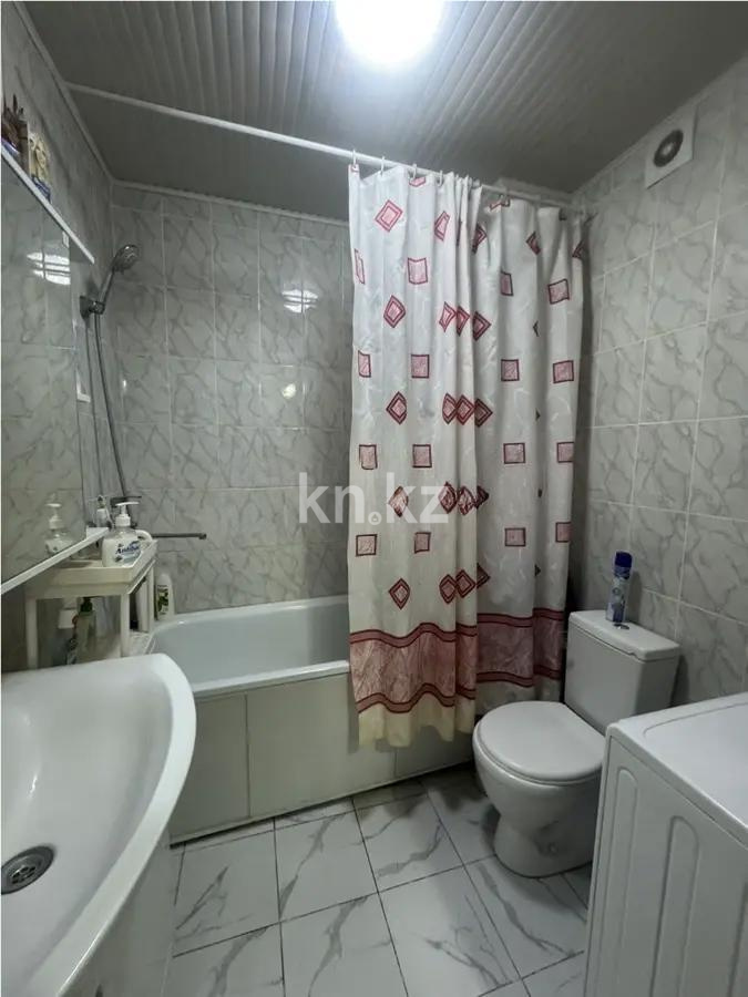 Продажа 3-комнатной квартиры, 63 м², ул. Караменде Би Шакаулы, дом  64 в Астане - фото 5