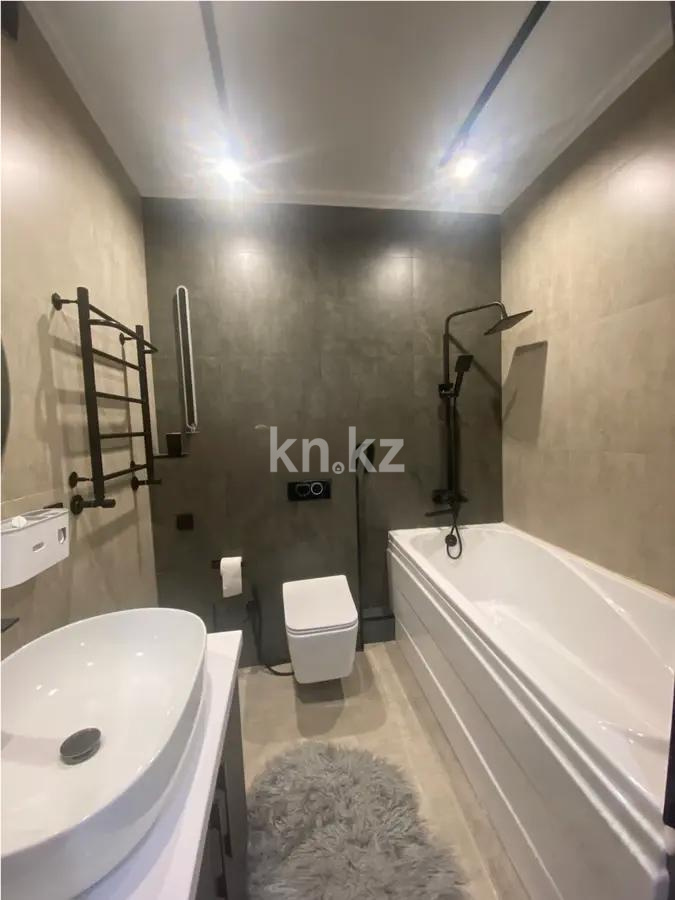 Продажа 3-комнатной квартиры, 122 м², ул. Салыкова, дом  132/4 в Алматы - фото 5