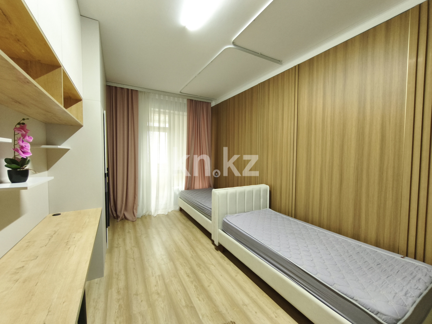 Аренда 3-комнатной квартиры посуточно, 100 м² в Астане - фото 3