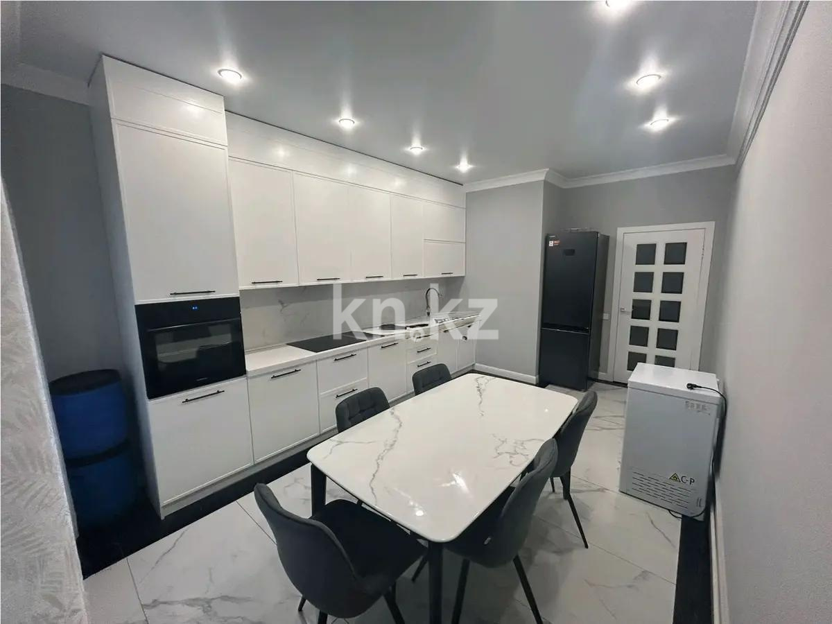 Продажа 2-комнатной квартиры, 70 м², ул. Сатпаева, дом  90/56 в Алматы - фото 3