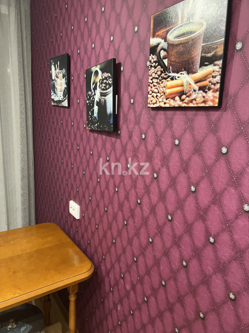 Аренда 4-комнатной квартиры, 74 м², пр. Республики, дом  18 в Караганде - фото 3