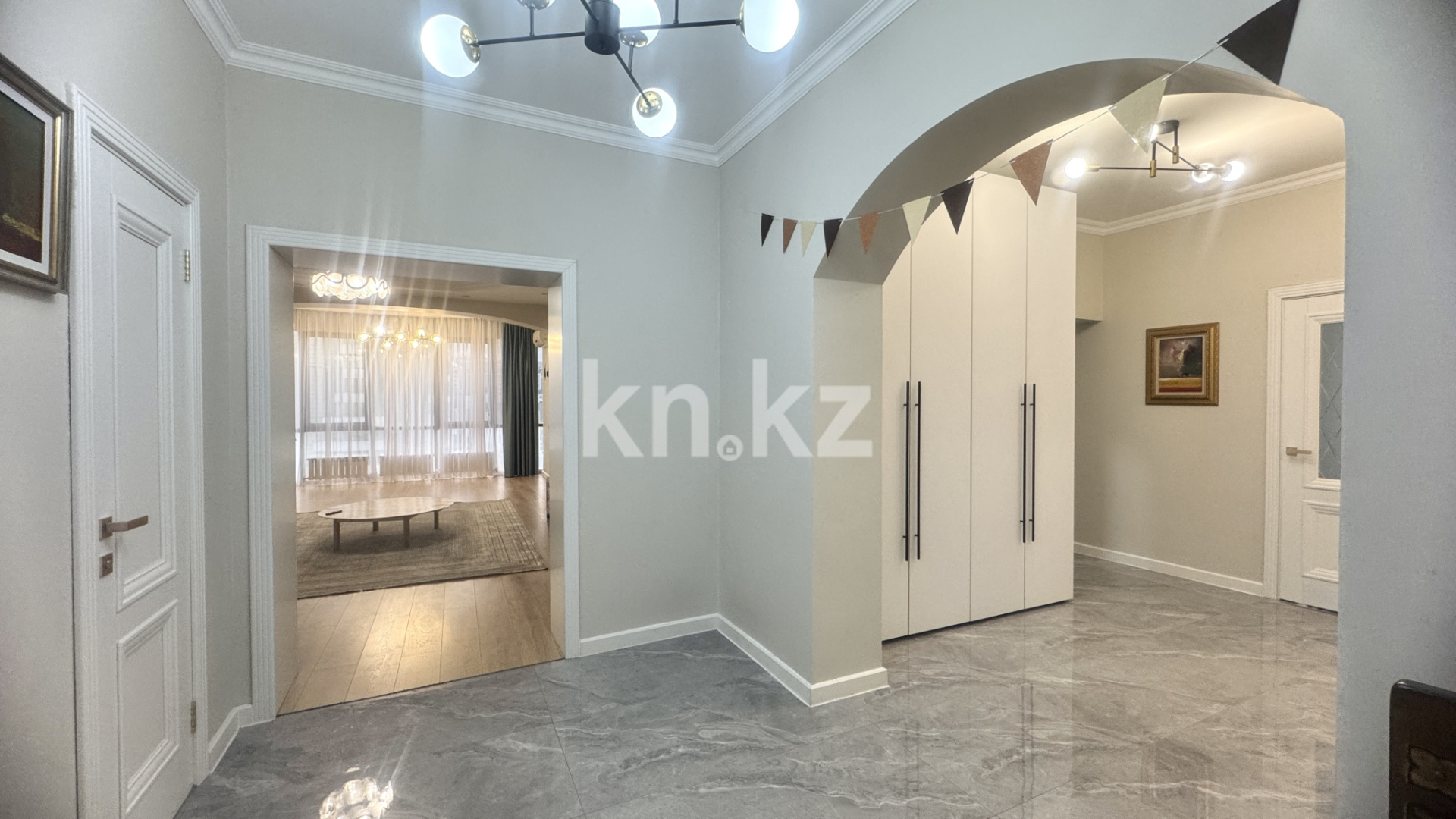 Продажа 3-комнатной квартиры, 133 м², мкр. Самал-2 в Алматы - фото 13