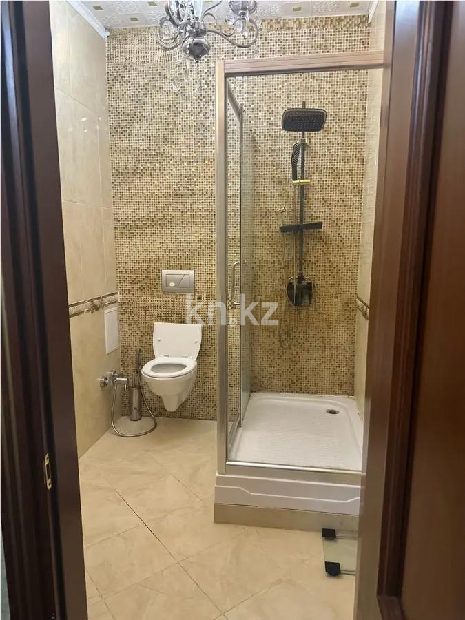 Продажа 4-комнатной квартиры, 180 м², ул. Достык, дом  5 в Астане - фото 8