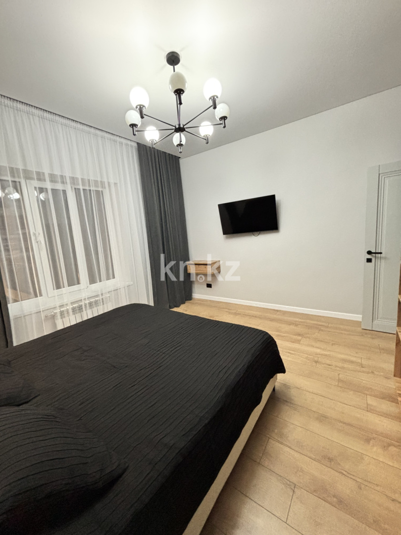 Продажа 4-комнатной квартиры, 105 м², ул. Кулкыбаева, дом  13 в Караганде