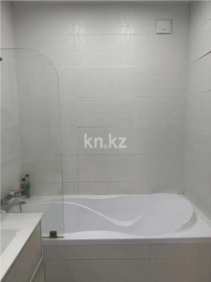 Продажа 3-комнатной квартиры, 81.27 м², пр. Аль-Фараби, дом  15 в Астане - фото 4