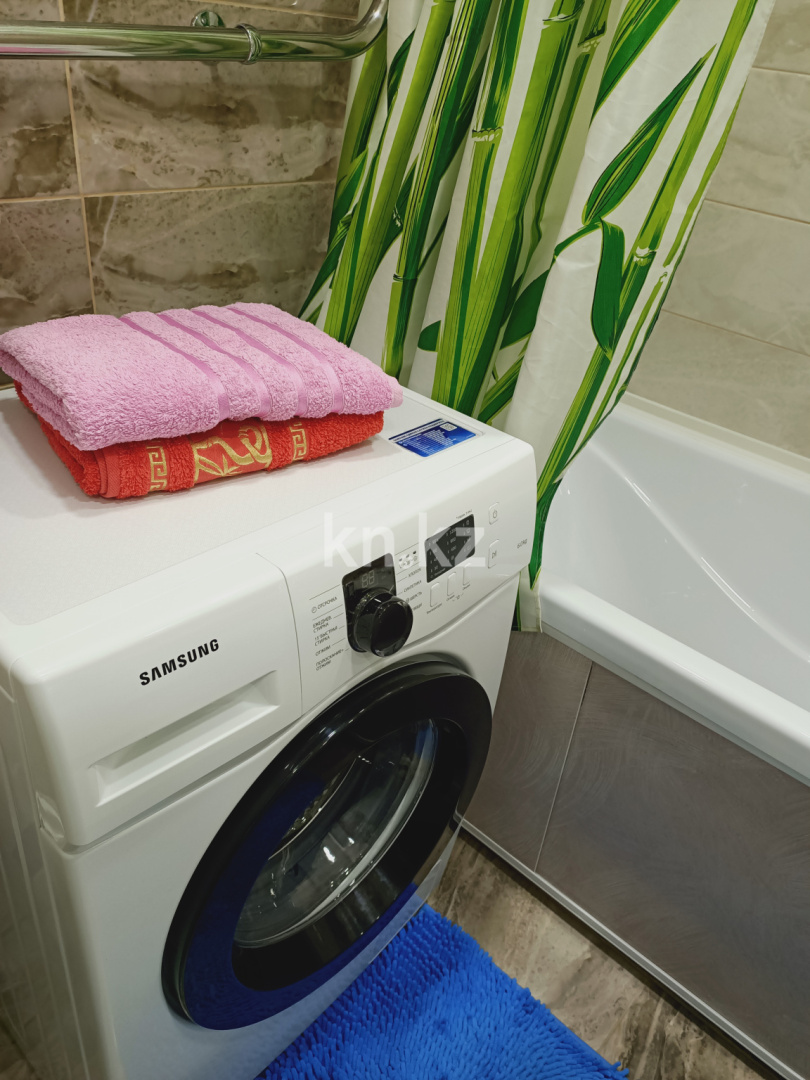 Аренда 2-комнатной квартиры посуточно, 60 м², ул. Набережная Славского, дом  14 в Усть-Каменогорске - фото 10