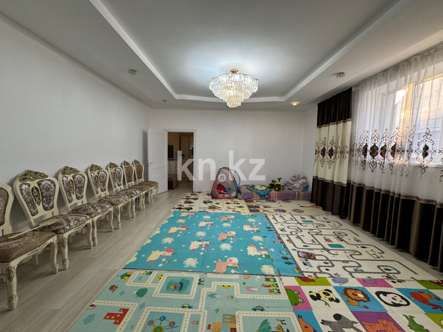 Продажа 6-комнатного дома, 343 м², ул. Карибжанова в Караганде - фото 10